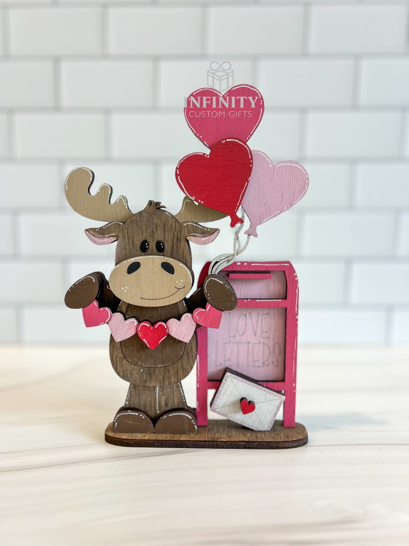 Valentine's Moose with Mailbox